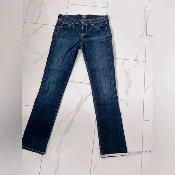 Citizens of Humanity/ Ava low rise/ Straight  leg/ Approx. Size US 6 - Picture 9 of 11